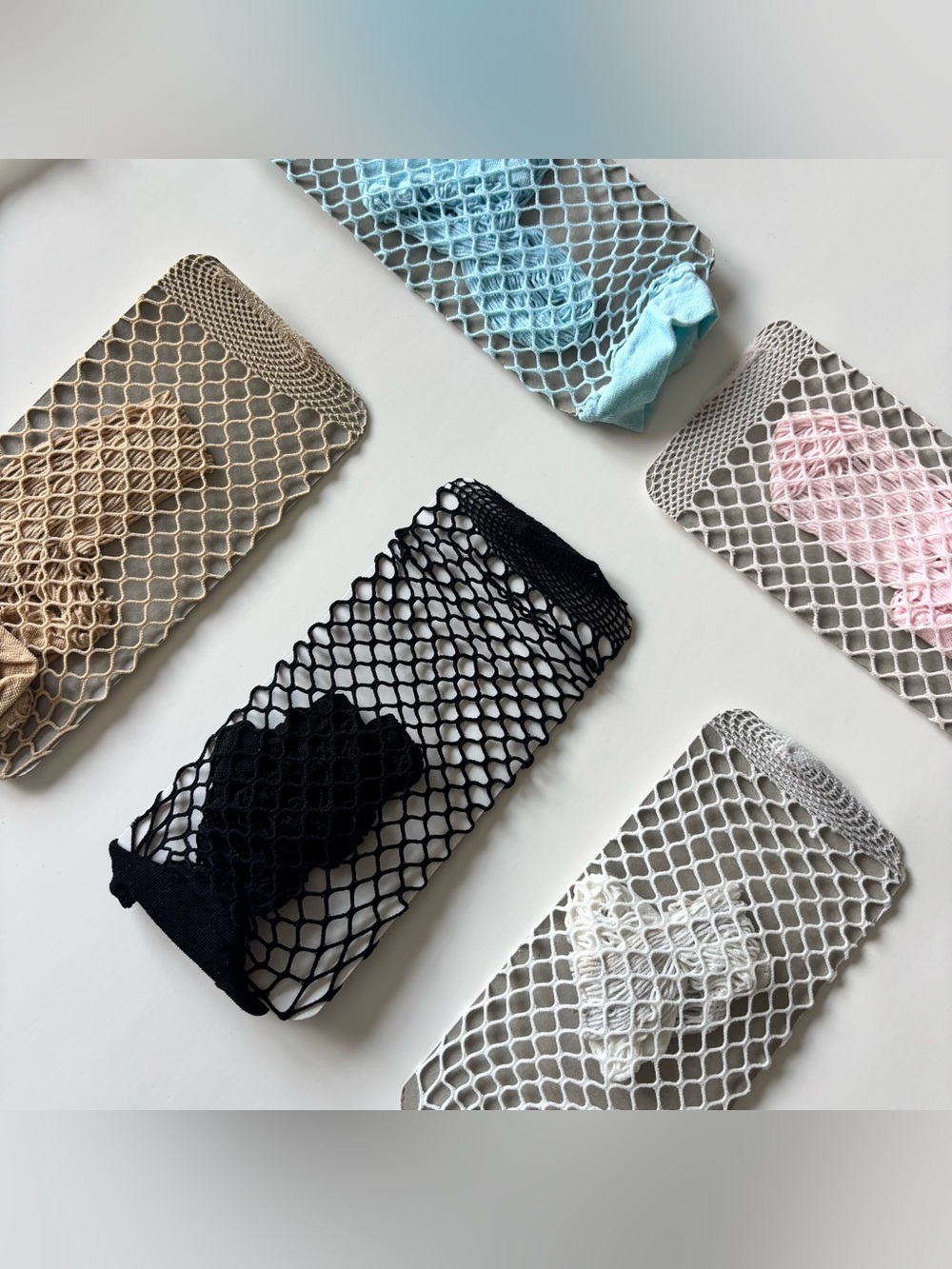 5 Pack Fishnet Socks - Picture 3 of 6